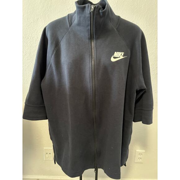 Nike Jackets & Blazers - NIKE womens Lightweight Jacket Full Zip 3/4 Sleeve Black